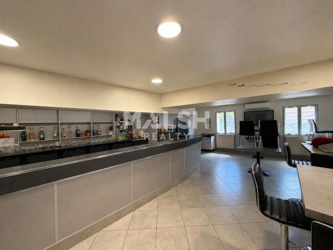 MALSH Realty & Property - Local commercial - Nord Isère (Isle d'Abeau / St Quentin Falavier) - Frontonas - 1
