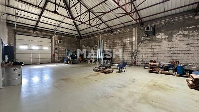 MALSH Realty & Property - Local d'activités - Extérieurs NORD (Villefranche / Belleville) - Lancié - 1