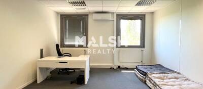 MALSH Realty & Property - Bureau - Extérieurs NORD (Villefranche / Belleville) - Limas - 3