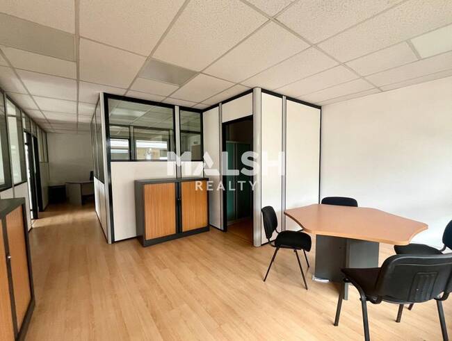 MALSH Realty & Property - Bureau - Extérieurs NORD (Villefranche / Belleville) - Limas - 1