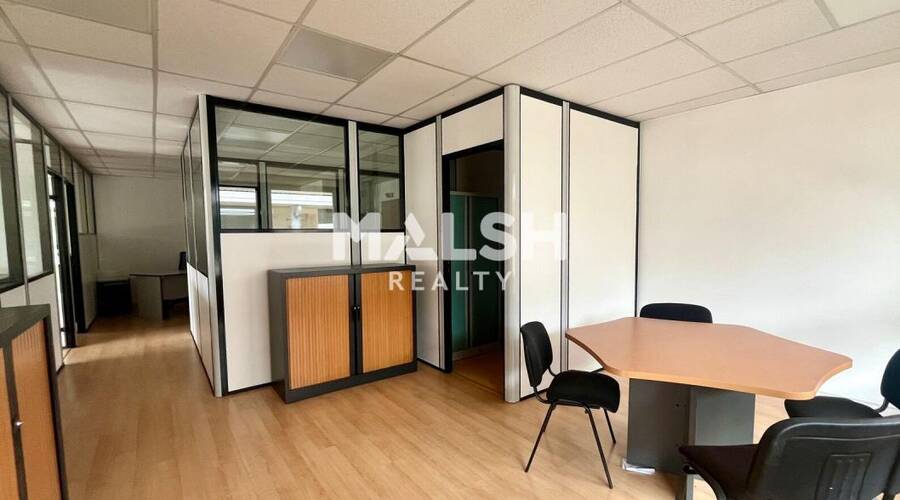 MALSH Realty & Property - Bureau - Extérieurs NORD (Villefranche / Belleville) - Limas - 1