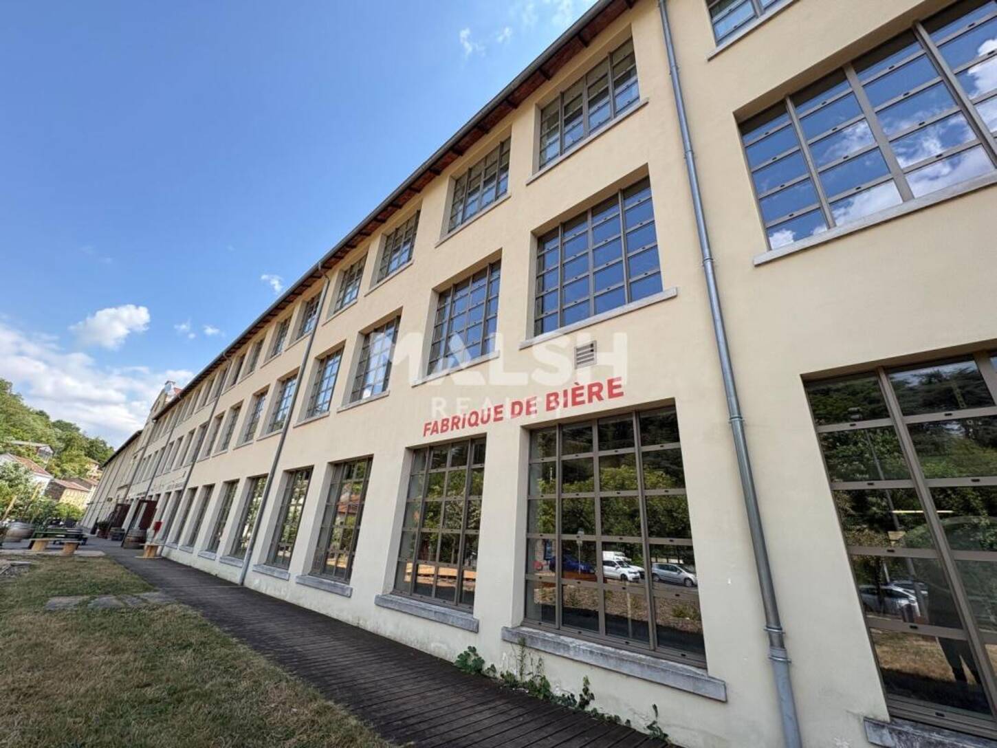 MALSH Realty & Property - Local d'activités - Extérieurs OUEST (Tarare / Arbresle) - Tarare - 2