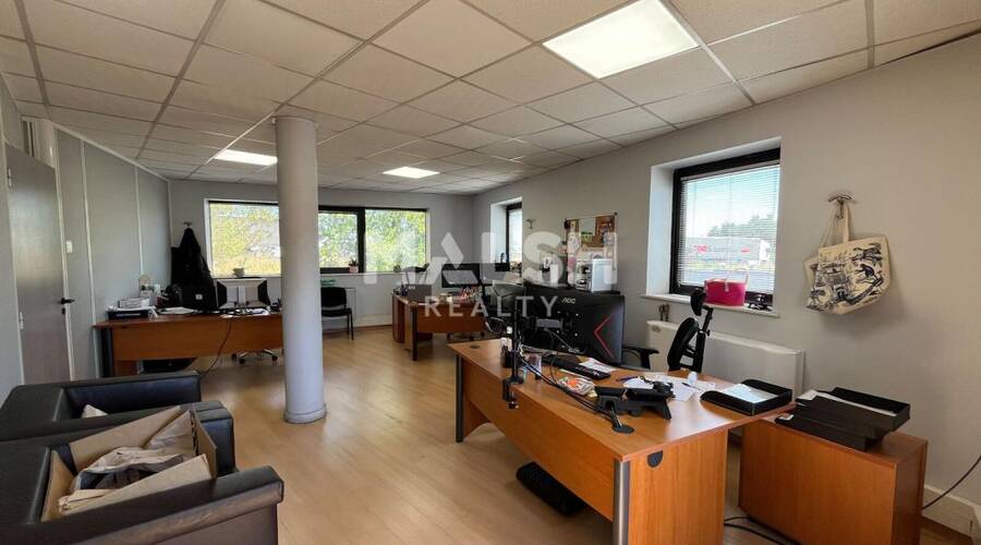 MALSH Realty & Property - Local d'activités - Lyon EST (St Priest /Mi Plaine/ A43 / Eurexpo) - Chassieu - 23