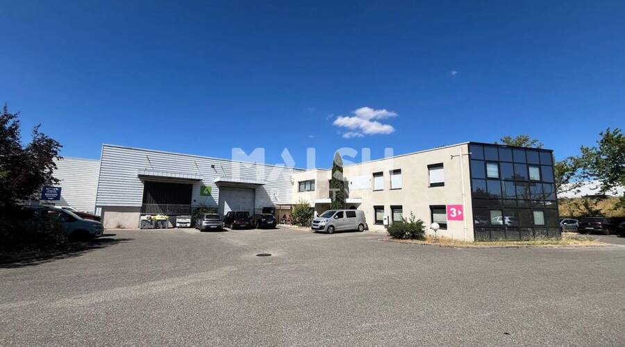 MALSH Realty & Property - Local d'activités - Lyon EST (St Priest /Mi Plaine/ A43 / Eurexpo) - Chassieu - 37