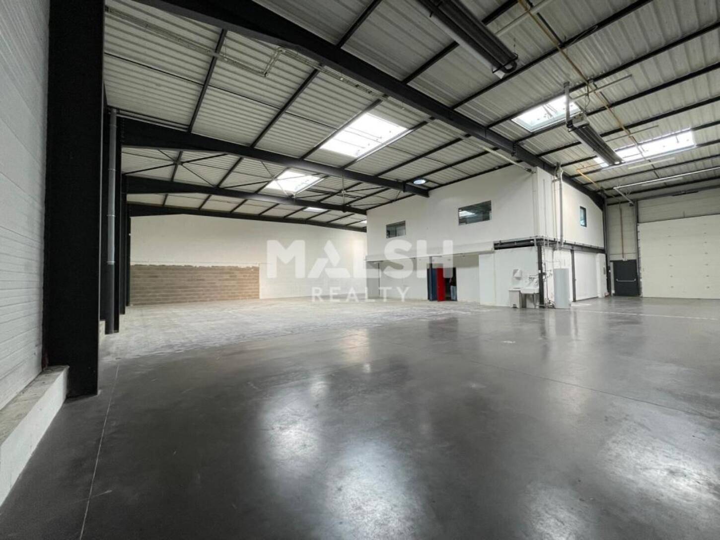 MALSH Realty & Property - Local d'activités - Lyon Sud Est - Vénissieux - 2