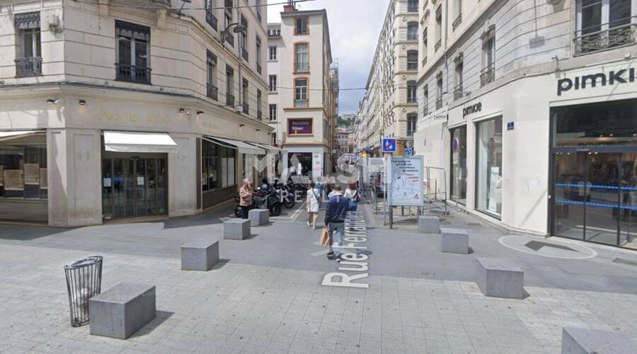MALSH Realty & Property - Local commercial - Lyon 4° - Lyon 2 - 3