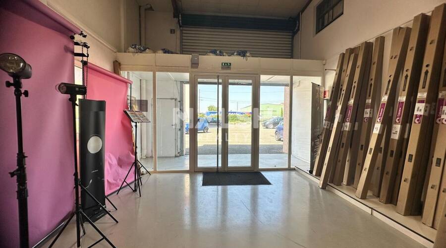 MALSH Realty & Property - Local d'activités - Lyon Nord Est (Rhône Amont) - Décines-Charpieu - 2