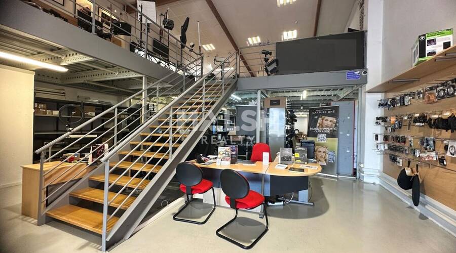 MALSH Realty & Property - Local d'activités - Lyon Nord Est (Rhône Amont) - Décines-Charpieu - 3