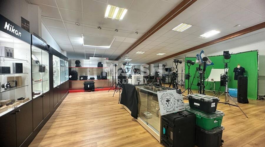 MALSH Realty & Property - Local d'activités - Lyon Nord Est (Rhône Amont) - Décines-Charpieu - 10