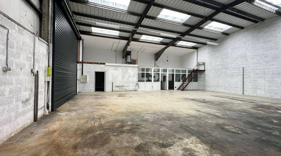 MALSH Realty & Property - Local d'activités - Lyon Nord Est (Rhône Amont) - Meyzieu - 1