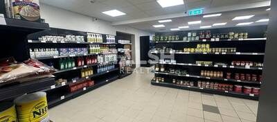 MALSH Realty & Property - Local commercial - Carré de Soie / Grandclément / Bel Air - Villeurbanne - 1