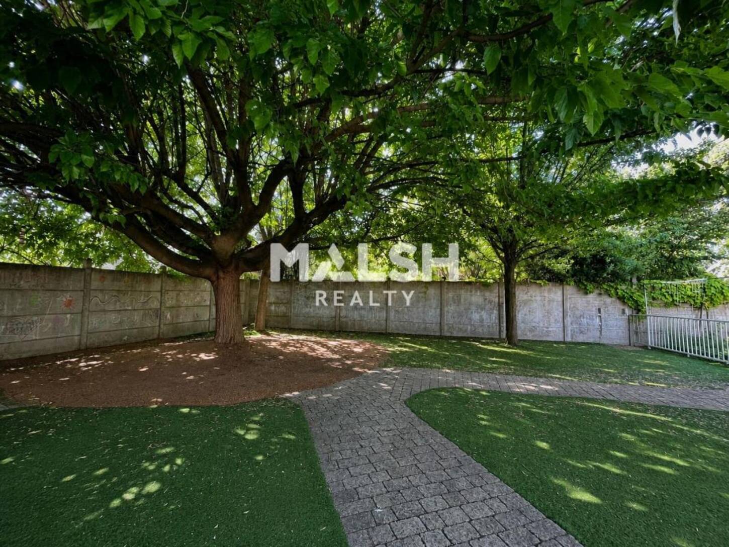 MALSH Realty & Property - Bureau - Extérieurs NORD (Villefranche / Belleville) - Villefranche-sur-Saône - 2