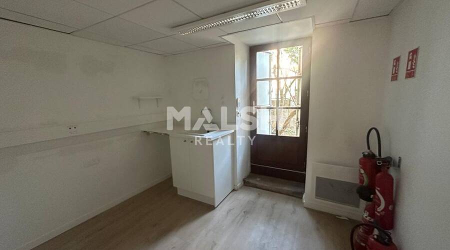 MALSH Realty & Property - Local commercial - Lyon Sud Ouest - Oullins - 1