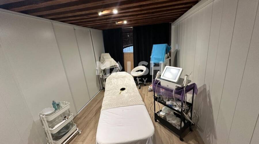 MALSH Realty & Property - Local commercial - Lyon - Presqu'île - Lyon 2 - 4