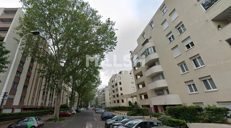 MALSH Realty & Property - Local commercial - Carré de Soie / Grandclément / Bel Air - Villeurbanne - 2