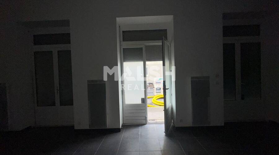 MALSH Realty & Property - Local commercial - Carré de Soie / Grandclément / Bel Air - Villeurbanne - 2