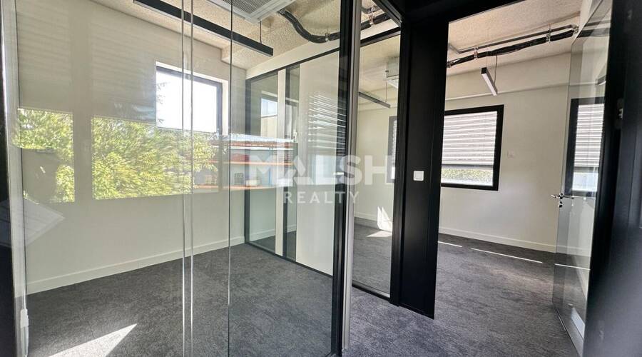 MALSH Realty & Property - Local d'activités - Lyon Nord Est (Rhône Amont) - Décines-Charpieu - 6
