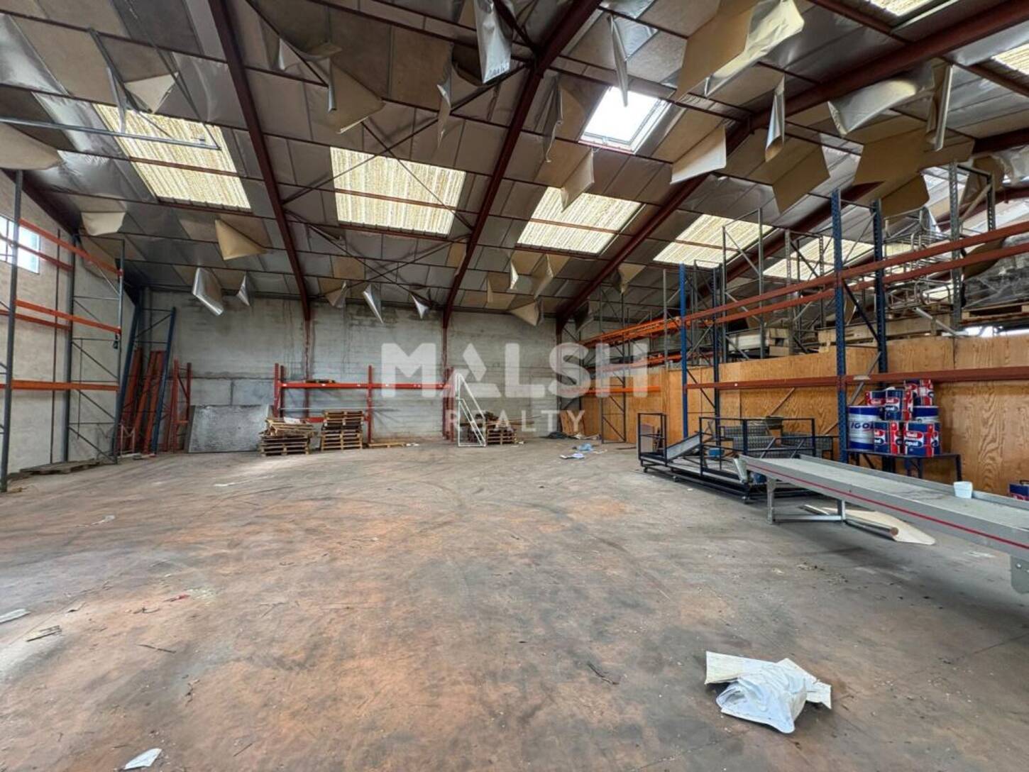 MALSH Realty & Property - Local d'activités - Extérieurs OUEST (Tarare / Arbresle) - Chassagny - 2