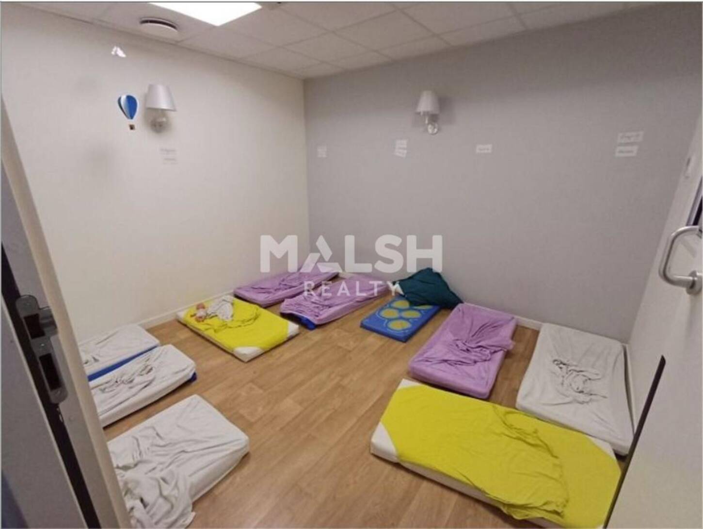MALSH Realty & Property - Local commercial - Carré de Soie / Grandclément / Bel Air - Vaulx-en-Velin - 2