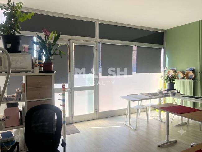 MALSH Realty & Property - Local commercial - Carré de Soie / Grandclément / Bel Air - Villeurbanne - 1