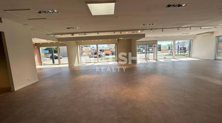 MALSH Realty & Property - Local commercial - Lyon EST (St Priest /Mi Plaine/ A43 / Eurexpo) - Saint-Priest - 4
