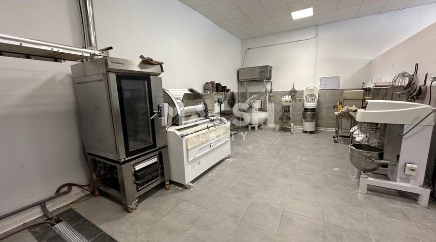 MALSH Realty & Property - Local commercial - Extérieurs SUD  (Vallée du Rhône) - Auberives-sur-Varèze - 2