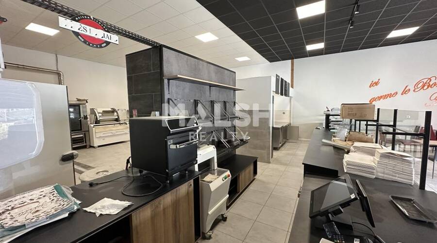 MALSH Realty & Property - Local commercial - Extérieurs SUD  (Vallée du Rhône) - Auberives-sur-Varèze - 3