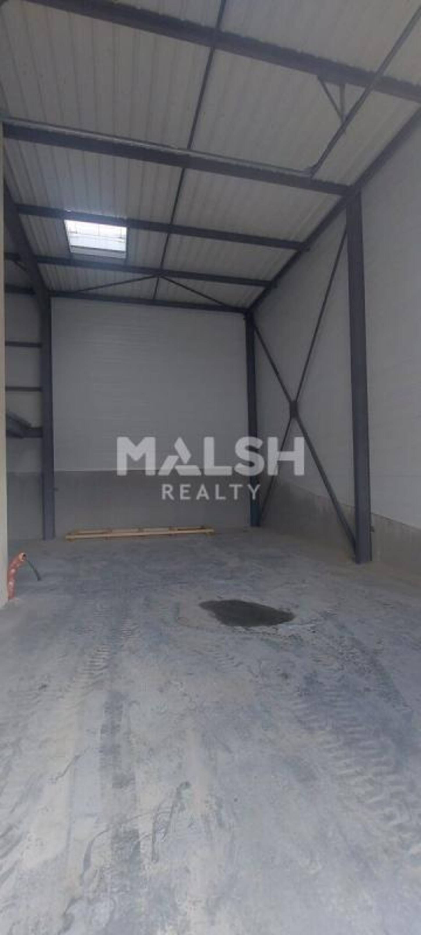 MALSH Realty & Property - Local d'activités - Extérieurs NORD (Villefranche / Belleville) - Saint-Étienne-la-Varenne - 2
