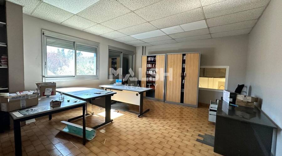 MALSH Realty & Property - Local d'activités - Carré de Soie / Grandclément / Bel Air - Vaulx-en-Velin - 10