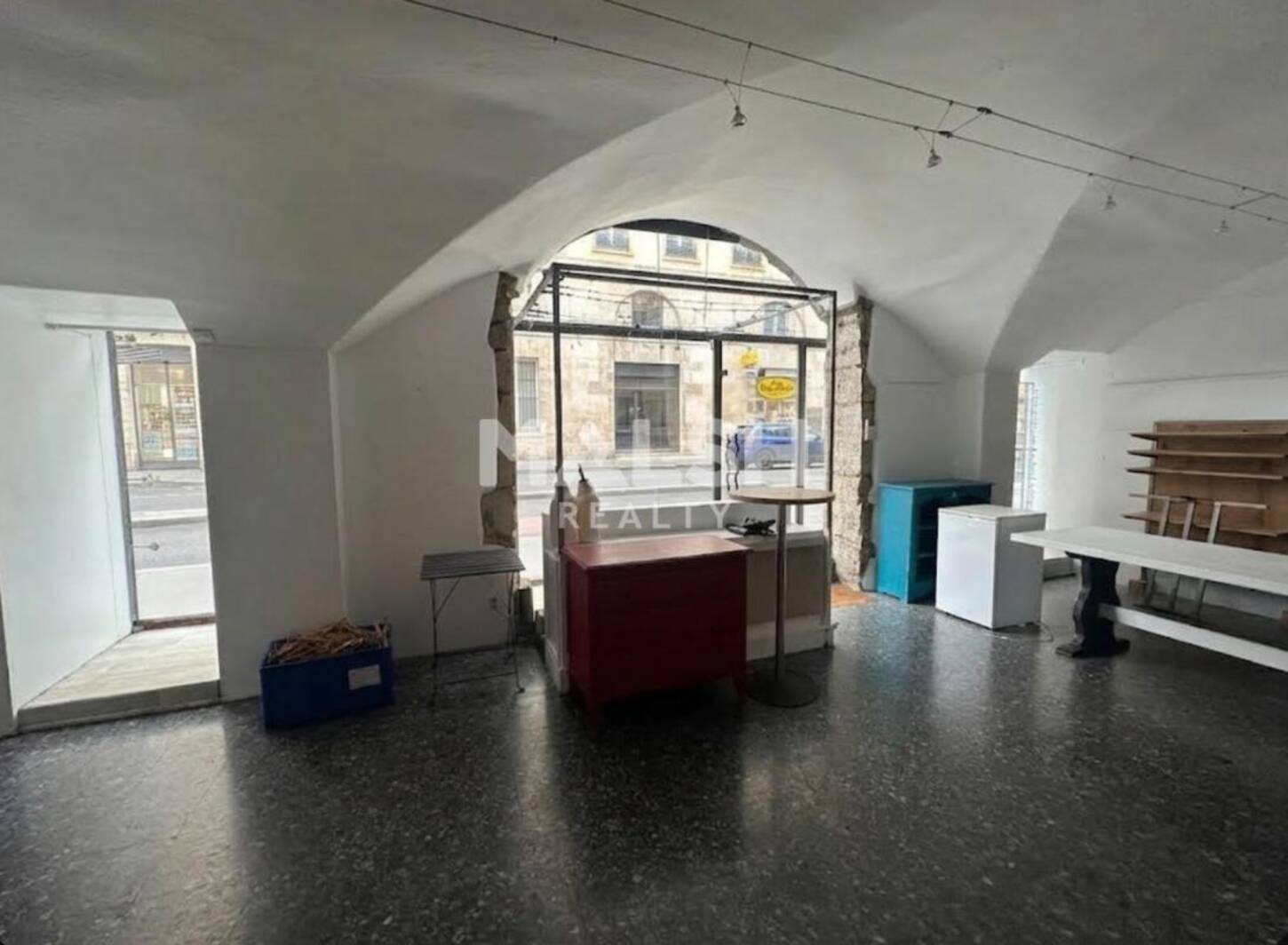 MALSH Realty & Property - Local commercial - Lyon 2° / Presqu'île - Lyon 2 - 2