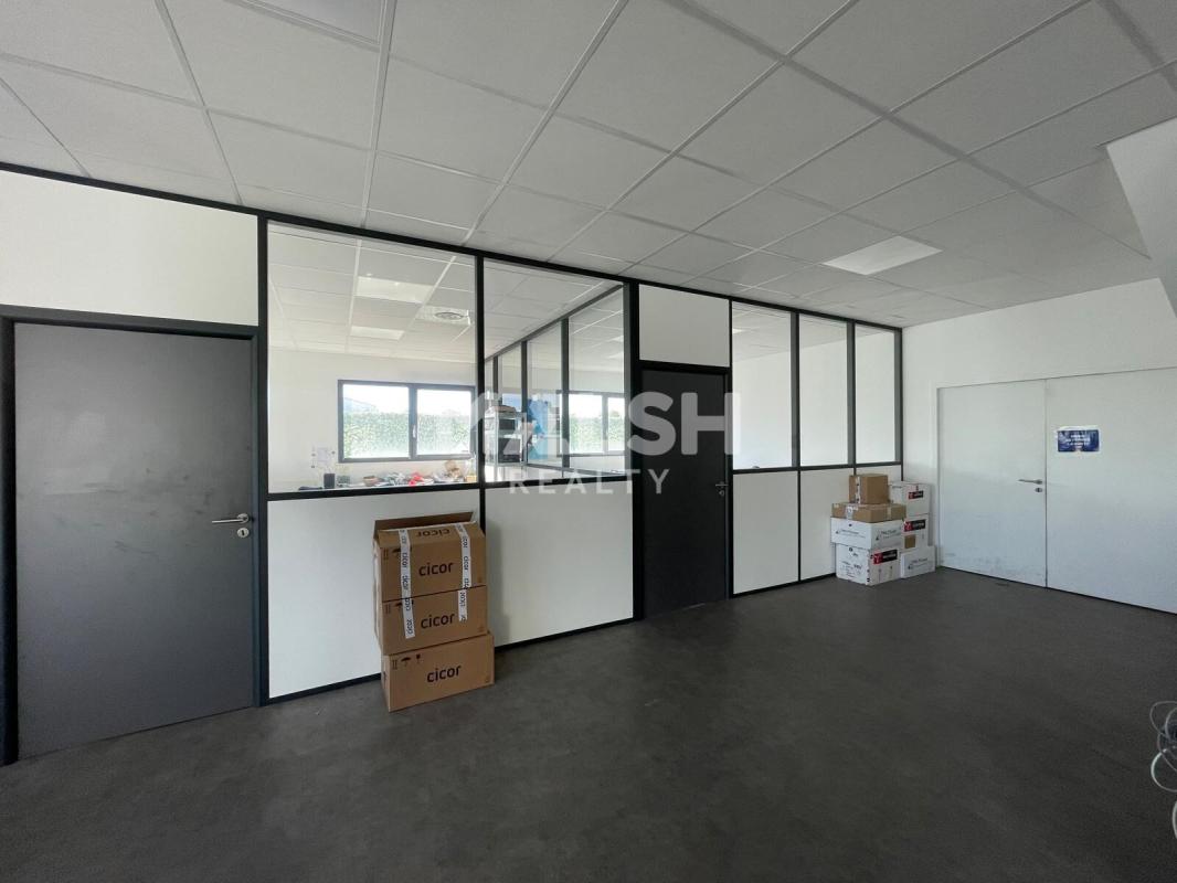 MALSH Realty & Property - Local d'activités - Lyon Nord Ouest (Techlid / Monts d'Or) - Limonest - 5