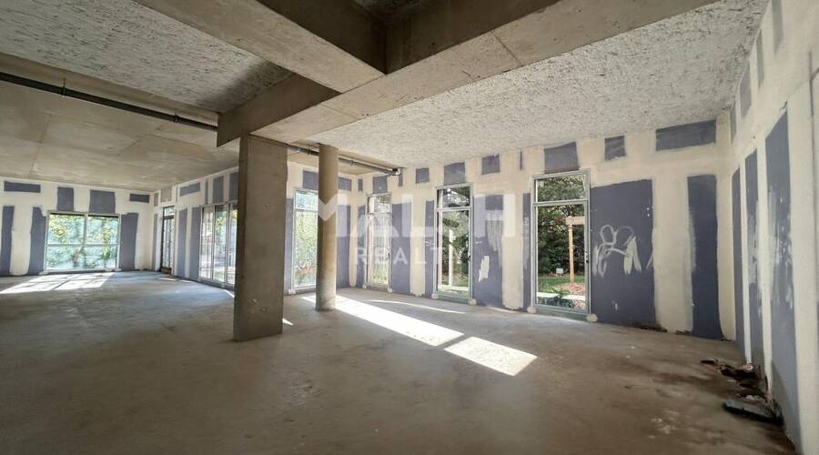 MALSH Realty & Property - Local commercial - Lyon Sud Ouest - Saint-Genis-Laval - 2