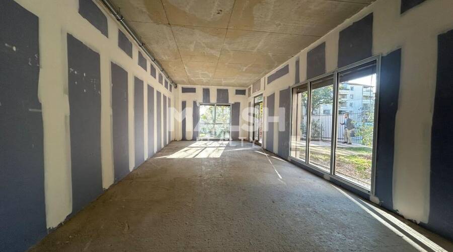 MALSH Realty & Property - Local commercial - Lyon Sud Ouest - Saint-Genis-Laval - 4