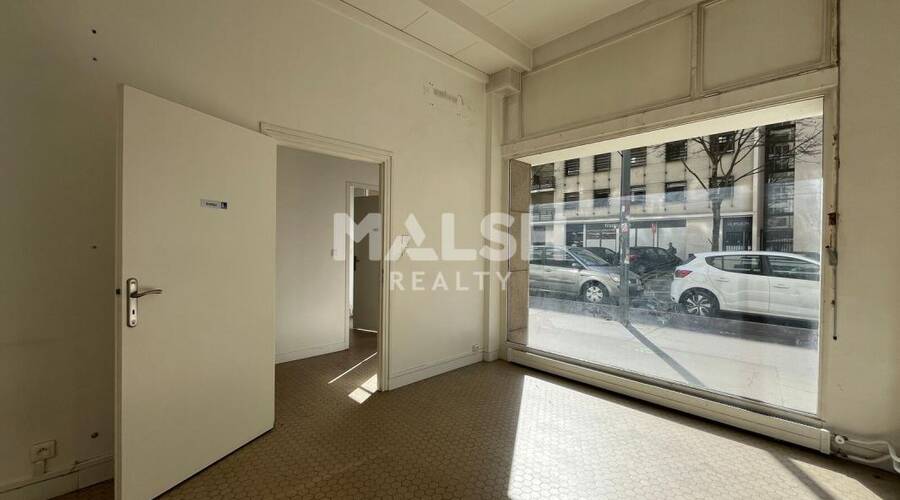 MALSH Realty & Property - Local commercial - Carré de Soie / Grandclément / Bel Air - Villeurbanne - 1