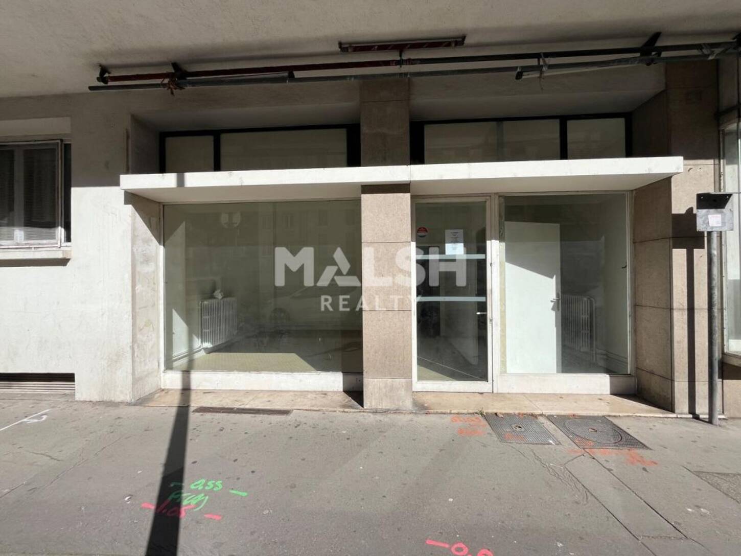 MALSH Realty & Property - Local commercial - Carré de Soie / Grandclément / Bel Air - Villeurbanne - 2