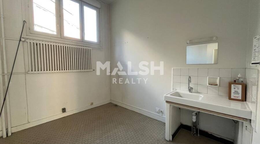 MALSH Realty & Property - Local commercial - Carré de Soie / Grandclément / Bel Air - Villeurbanne - 5