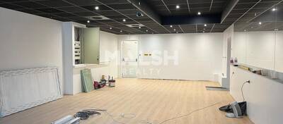 MALSH Realty & Property - Local commercial - Lyon 2° / Confluence - Lyon 2 - 3