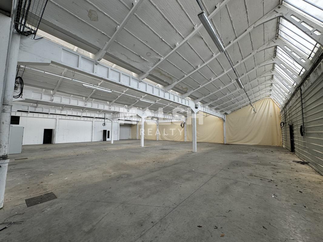MALSH Realty & Property - Local d'activités - Lyon Nord Est (Rhône Amont) - Décines-Charpieu - 4