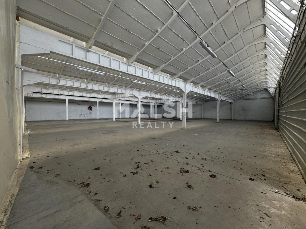 MALSH Realty & Property - Local d'activités - Lyon Nord Est (Rhône Amont) - Décines-Charpieu - 5
