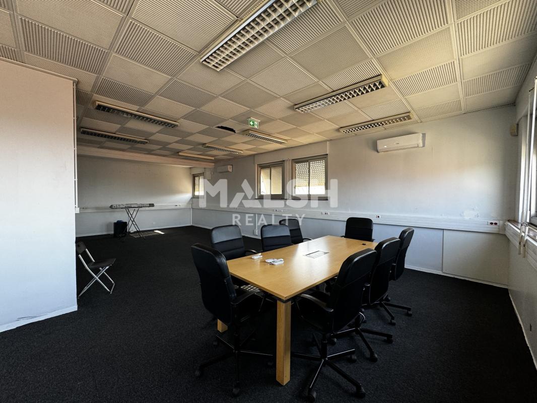 MALSH Realty & Property - Local d'activités - Lyon Nord Est (Rhône Amont) - Décines-Charpieu - 11