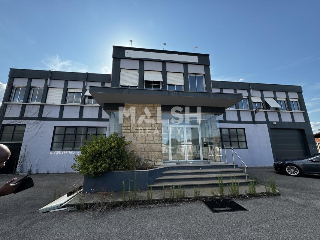 MALSH Realty & Property - Local d'activités - Lyon Nord Est (Rhône Amont) - Décines-Charpieu - 12