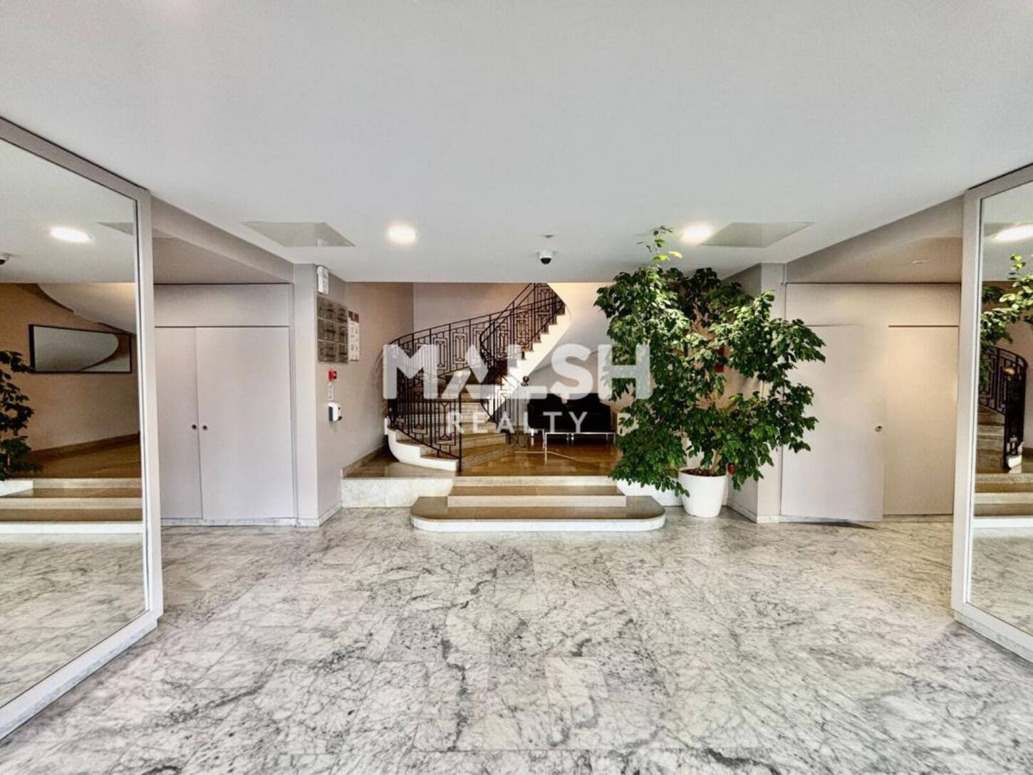 MALSH Realty & Property - Bureau - Lyon Nord Ouest (Techlid / Monts d'Or) - Saint-Didier-au-Mont-d'Or - 2