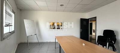 MALSH Realty & Property - Local d'activités - Lyon Nord Est (Rhône Amont) - Décines-Charpieu - 11