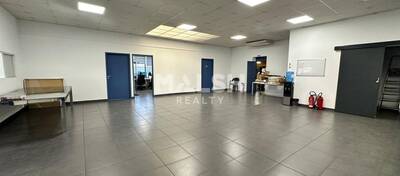 MALSH Realty & Property - Local d'activités - Lyon Nord Est (Rhône Amont) - Décines-Charpieu - 17