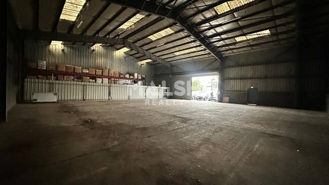 MALSH Realty & Property - Local d'activités - Extérieurs NORD (Villefranche / Belleville) - Limas - 1
