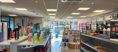 MALSH Realty & Property - Local commercial - Extérieurs NORD (Villefranche / Belleville) - Limas - 7