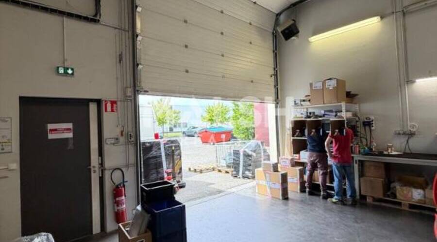 MALSH Realty & Property - Local d'activités - Lyon Nord Est (Rhône Amont) - Décines-Charpieu - 2