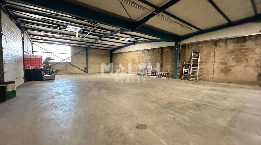 MALSH Realty & Property - Local d'activités - Extérieurs NORD (Villefranche / Belleville) - Amberieux D'azergues - 1