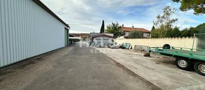 MALSH Realty & Property - Local d'activités - Extérieurs NORD (Villefranche / Belleville) - Amberieux D'azergues - 17