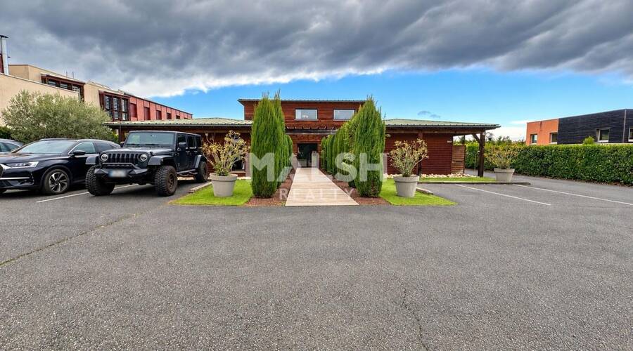 MALSH Realty & Property - Local d'activités - Extérieurs NORD (Villefranche / Belleville) - Gleizé - 1